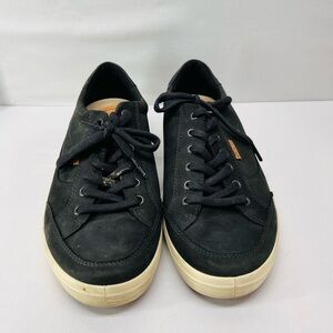 Ecco Men's Black and‎ Cream Sneakers